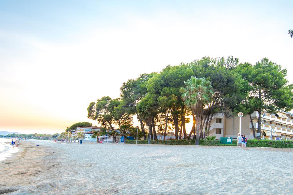 Ona Internacional Apartments カンブリルス 部屋 写真
