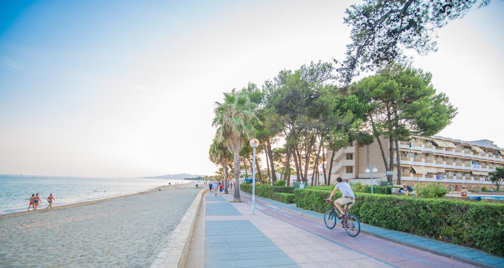 Ona Internacional Apartments カンブリルス 部屋 写真